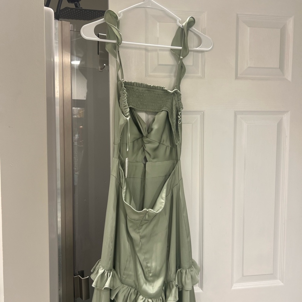Green Ruffled Maxi Dress - Picture 3 of 5